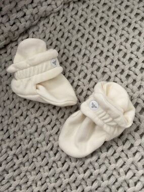 Solid Organic Cotton Burt’s Bees Baby Booties